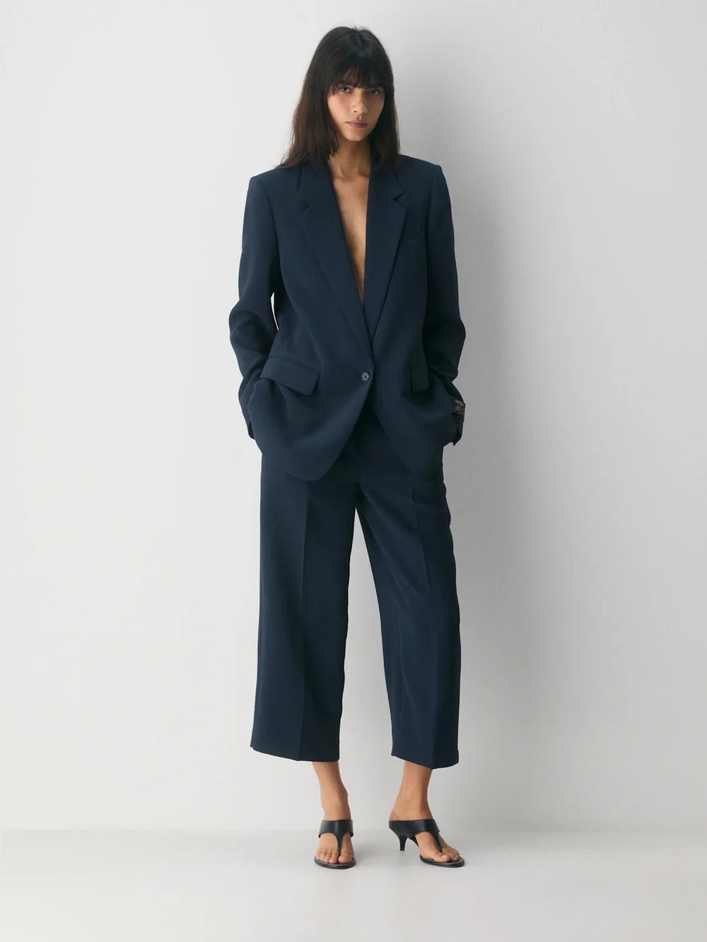 Aritzia The Effortless Pant Cropped - Crepette navy blue admiral size 6 wide leg - Picture 1 of 8